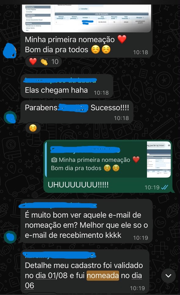 Aluna comemorando sua primeira nomeação após ter o cadastro validado